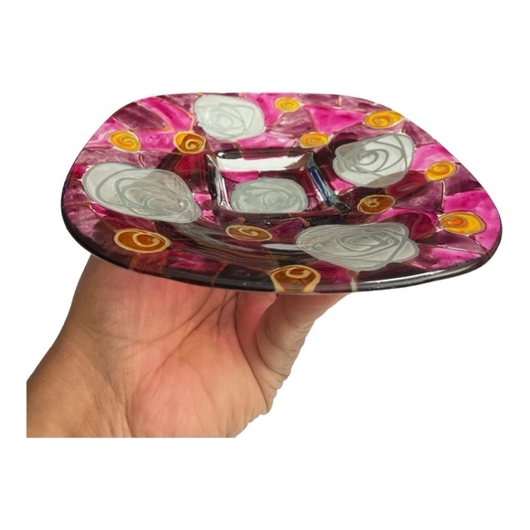 Hand painted Glass Art. Small trinket tray with colors of pink, orange swirls - Picture 7 of 12